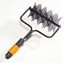 Provzdušňovač trávníku FISKARS QuikFit 1000689 Provzdušňovač trávníku FISKARS QuikFit 1000689